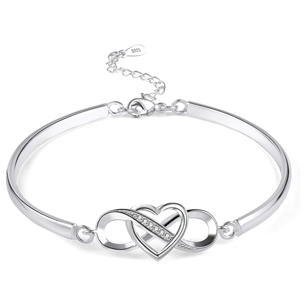 JULIET_HEARTBRACELET_LOVEBEAR_T2